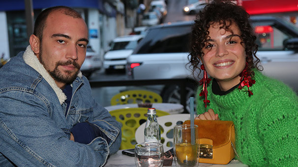 İş başka, aşk başka!