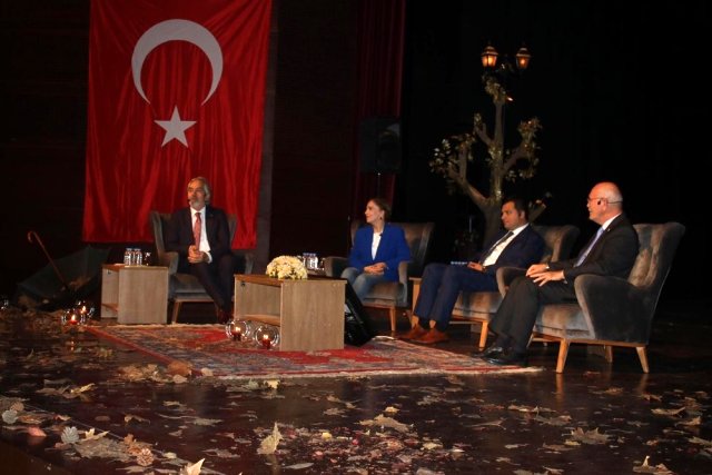 İskender Pala ile 