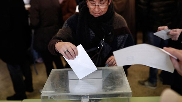 İspanya belirsizliklerin içinde sandık başına gidiyor