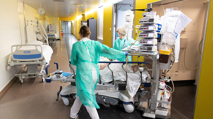 İspanya'da bir günde 950 kişi corona virüsü nedeniyle hayatını kaybetti