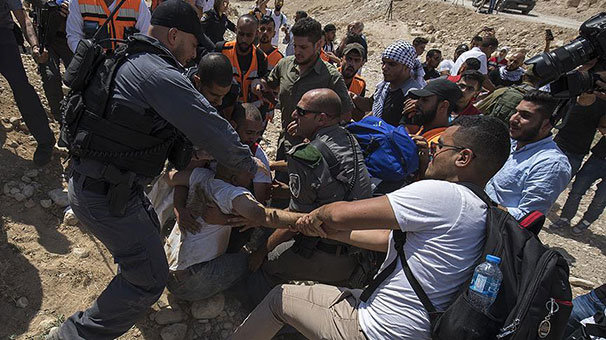 İsrail 2018’de 6 bin 489 Filistinliyi gözaltına aldı