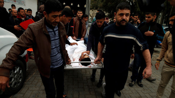 İsrail askerlerinin yaraladığı Filistinli şehit oldu