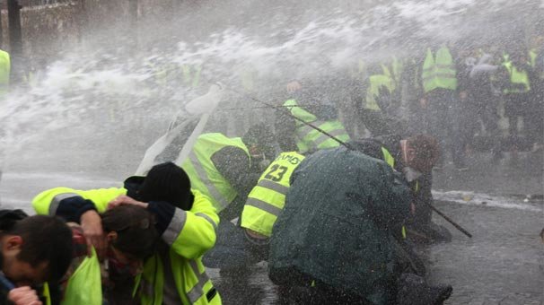 İşte Fransa'daki protestolarda son bilanço! Ülke genelinde...