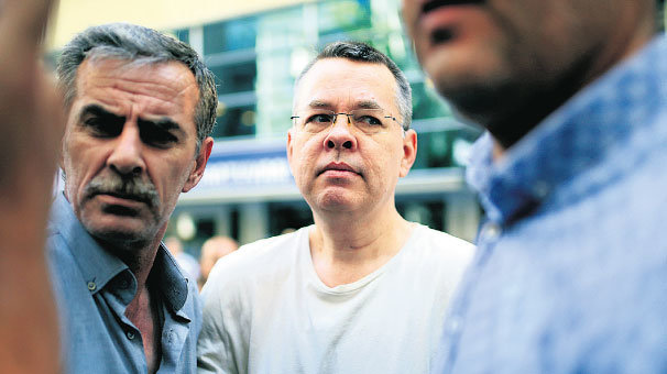 ‘İstenmeyen adam’ ilan edip, gönderin