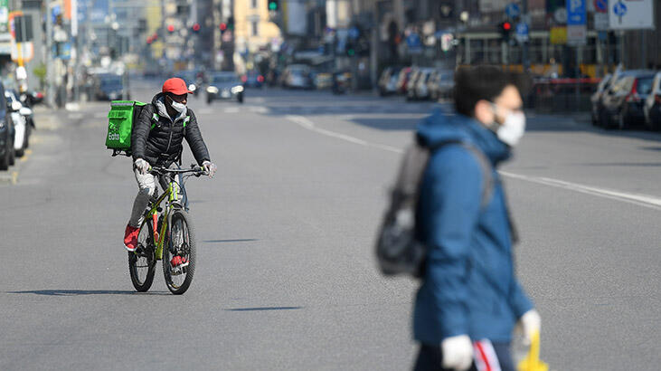 İtalya'da corona virüsü karantinası 10 gün uzatıldı