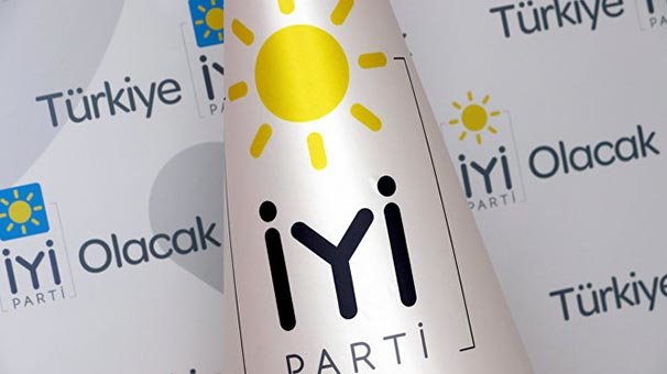 İYİ Parti Şırnak ilçe yönetimlerinden istifa