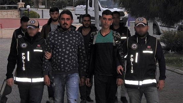 İzmir'de 67 düzensiz göçmen yakalandı