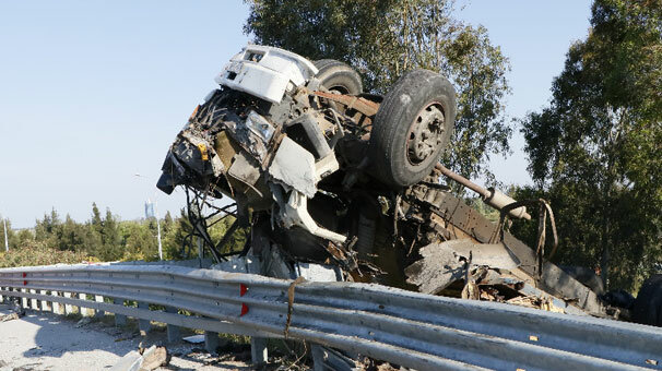 İzmir'de feci kaza!