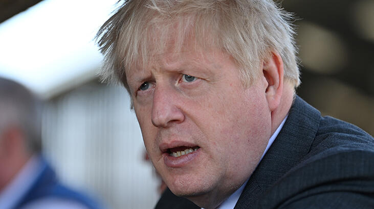Johnson için çember daralıyor