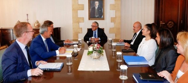 Juncker'den Akıncı'ya mektup