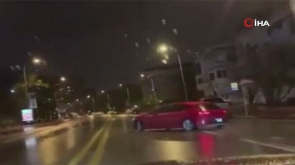 Kadıköy’de trafikte terör estiren maganda yakalandı