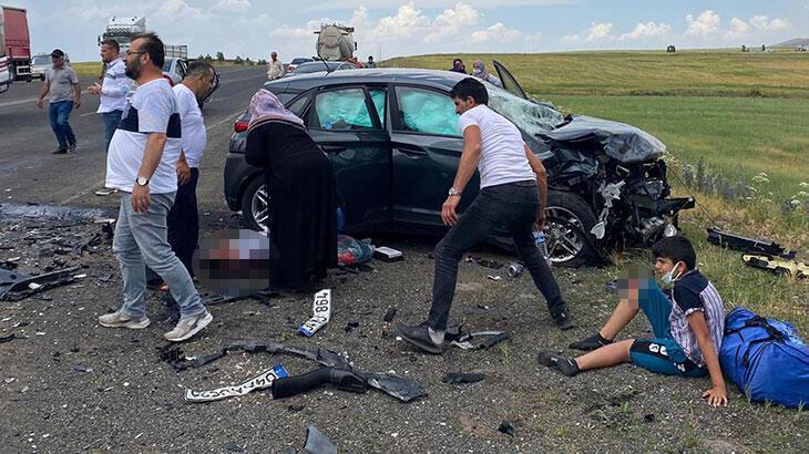 Kafa kafaya dehşet! Yaralılar yola saçıldı