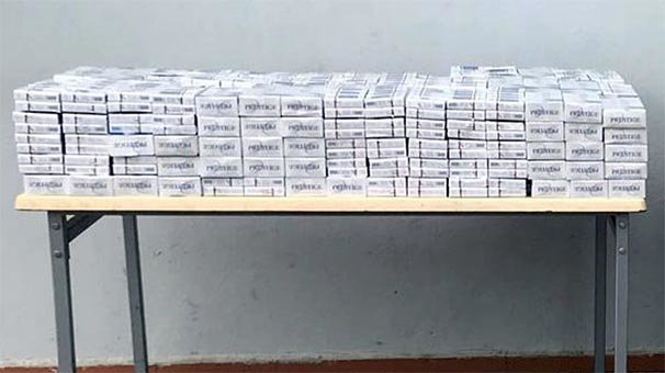 Kamyonetin gizli bölmelerine saklamış! Hepsine el konuldu