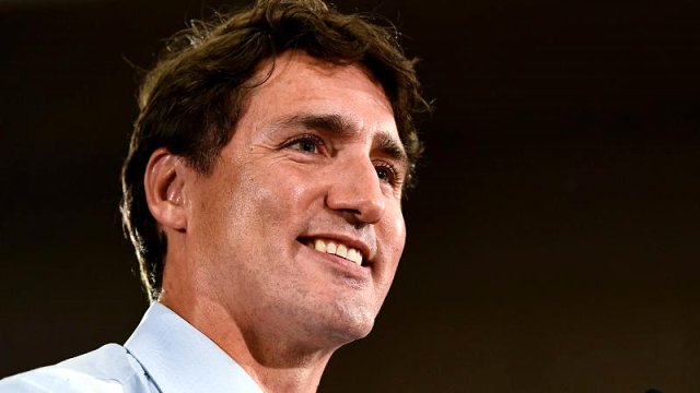 Kanada Başbakanı Justin Trudeau esmer makyajlı fotoğrafı nedeniyle özür diledi