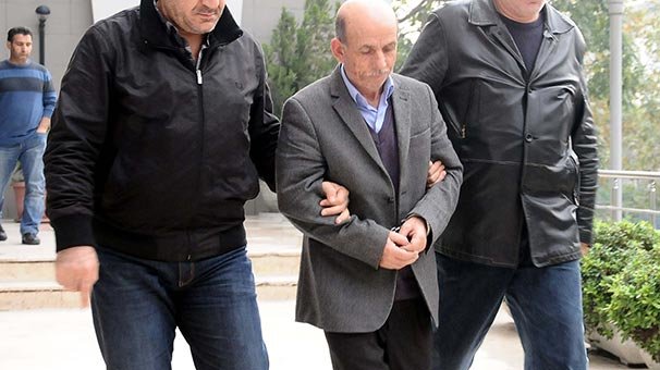 Karısını öldürdü, torunlarını sevmek için tahliye istedi