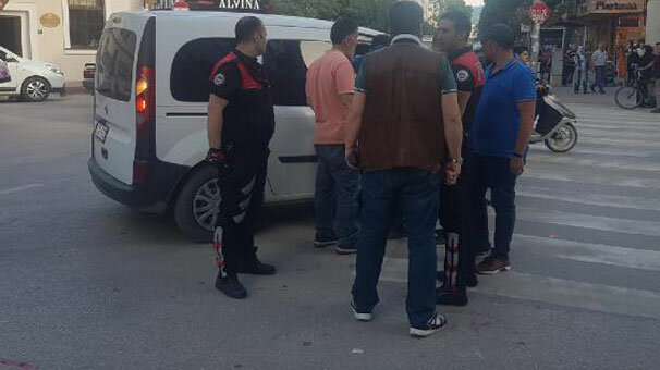 Kasaptan satır alıp... Dehşet anları!