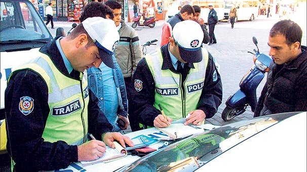 ‘Kaza yapan sürücünün ehliyetine el konulsun’