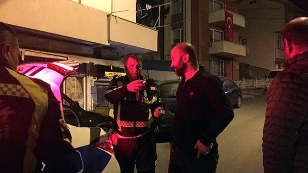 Kaza yaptıktan sonra polisi böyle ikna etmeye çalıştı