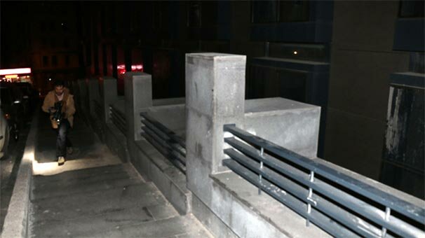 Kimse ne olduğunu anlamadı! 3 arkadaş sokakta yürürken...