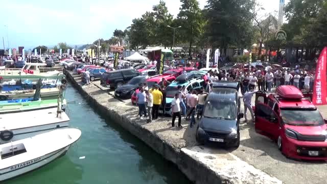 Klasik ve modifiye araç tutkunları festivalde buluştu - DÜZCE