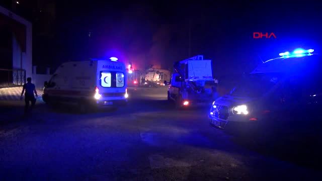 KOCAELİ Ferhat Göçer'e, İzmit'te binlerce kişilik koro eşlik etti