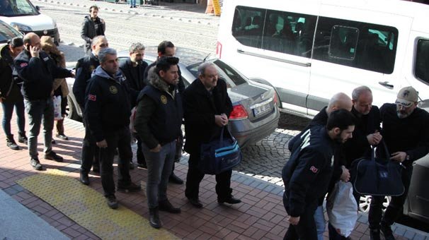 Kocaeli merkezli FETÖ operasyonu! 11 şüpheliden 3'ü tutuklandı