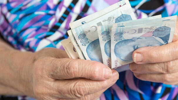 Kocasından yersiz para istemek ağır kusur sayıldı