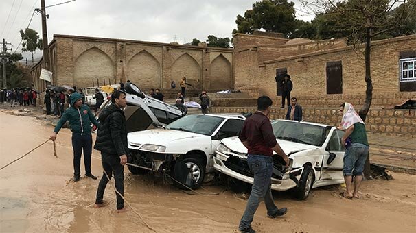 Komşudaki sel felaketinden acı haberler geliyor