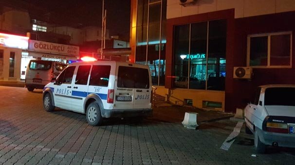 Komşusunu yaralamaktan gözaltına alınan kişi Emniyet Müdürlüğü'nde intihar etti