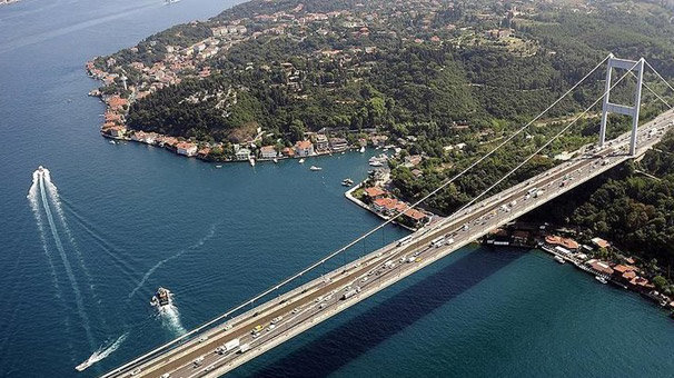 Köprü ve otoyollar para bastı