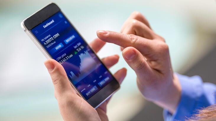 Kripto para madencilik teknolojisi, çevresel etki tartışmaları ve liderlerin kapışmaları