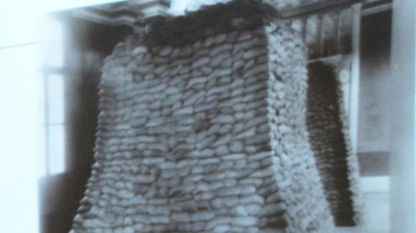 Kum torbaları ile korundu, çünkü...