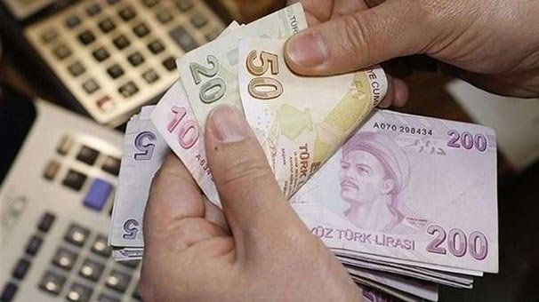 Kumarbaz bankacı 4,5 milyon lira zimmetine geçirdi mahkemede tahliye oldu