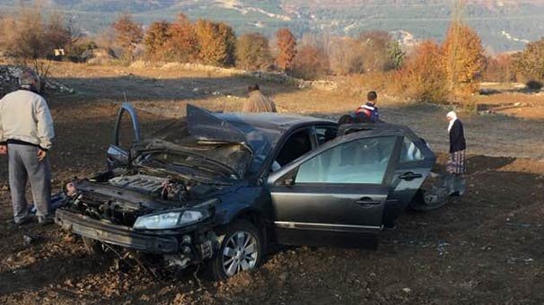 Kütahya'da feci kaza: 1 ölü, 4 yaralı