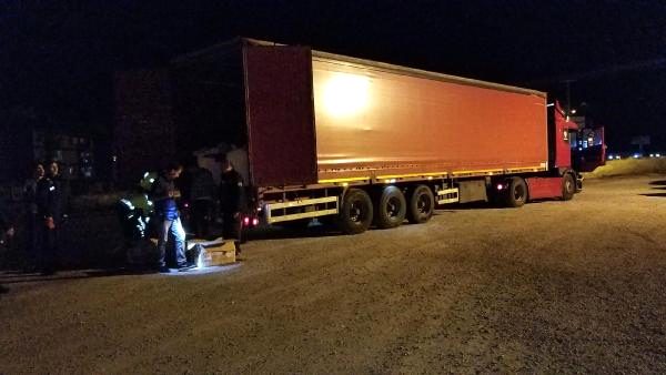 Kütahya'da, TIR'da 95 şişe kaçak içki ele geçirildi