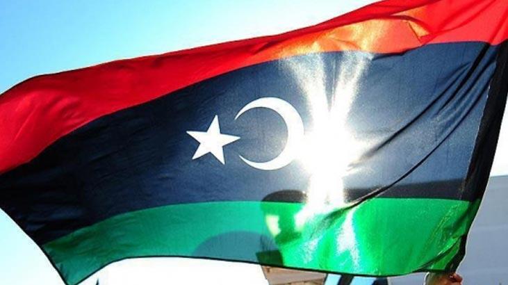 Libya'da hükümet güçlerinden Vatiyye Hava Üssü'ne hava saldırısı