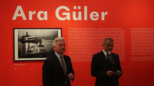Londra Saatchi Galeri’de muhteşem açılış!