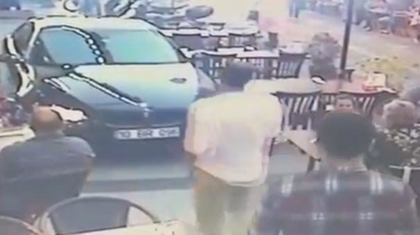Lüks otomobiliyle böyle dehşet saçtı! 'Hatırlamıyorum' dedi