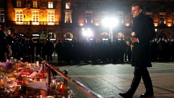 Macron saldırının olduğu Noel Pazarı’na gitti