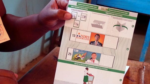 Madagaskar'da cumhurbaşkanı seçiminin galibi Rajoelina