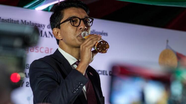 Madakaskar'ın covid-19 bitkisel ilacına talepler artıyor