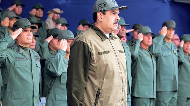 Maduro  ‘yasa dışı’  ilan edildi