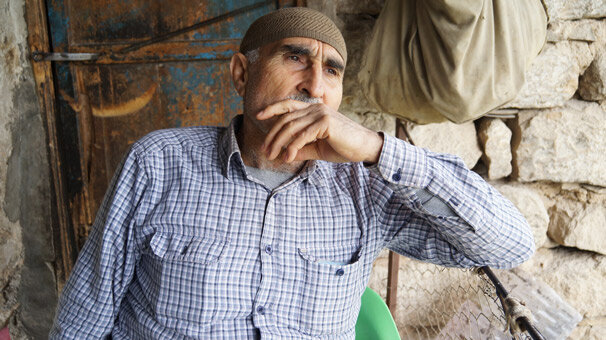 Mağara yaşamına geri döndü