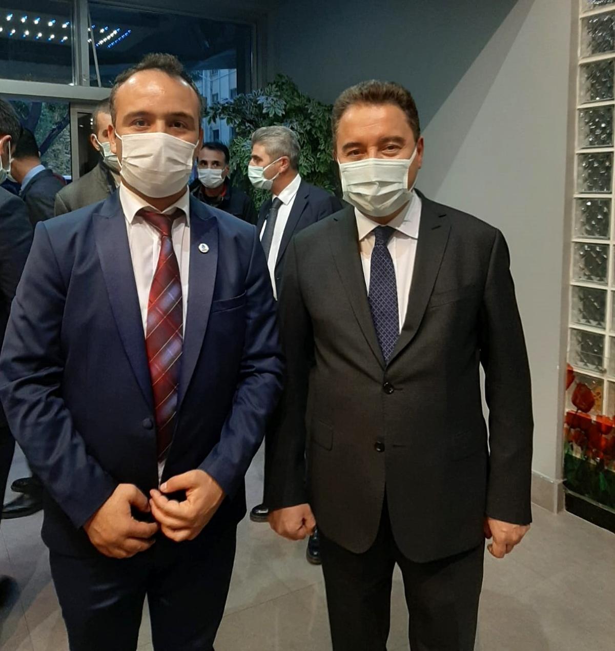 Manisa'da DEVA Partisi'nde istifa depremi