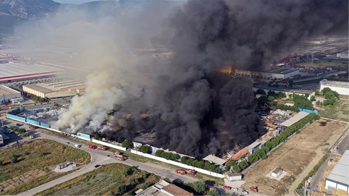 Manisa'daki yangın 19 saatte kontrol altına alındı! 