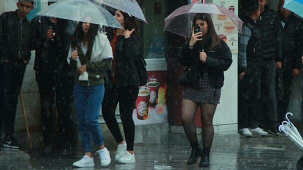 Marmara'da aralıklı sağanak bekleniyor
