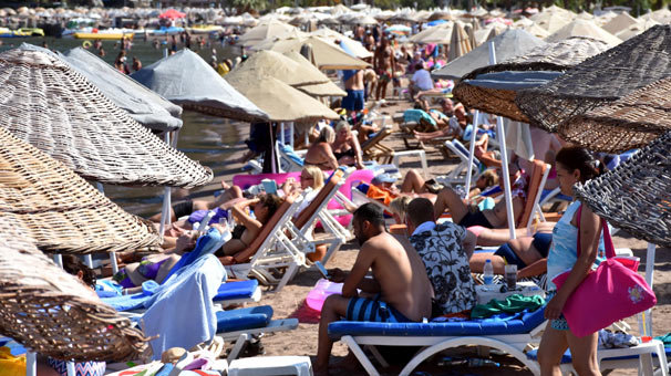 Marmaris'te yaz sürüyor