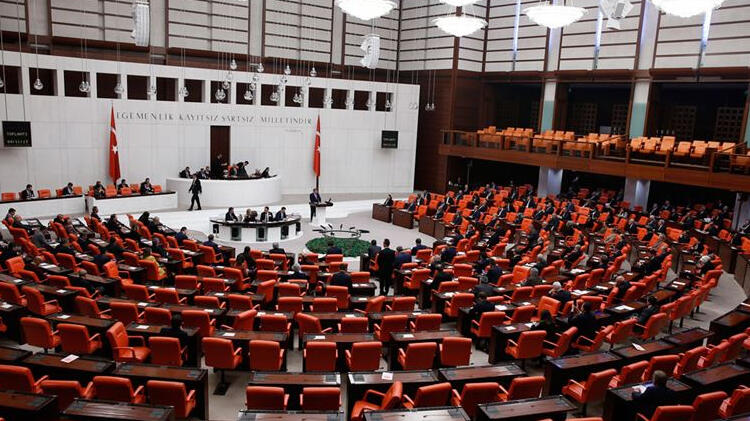 Meclis yoğun gündemle çalışmalarına başlıyor