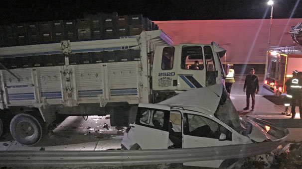 Mersin'de trafik kazası: 1 polis şehit, 2'si polis 8 yaralı