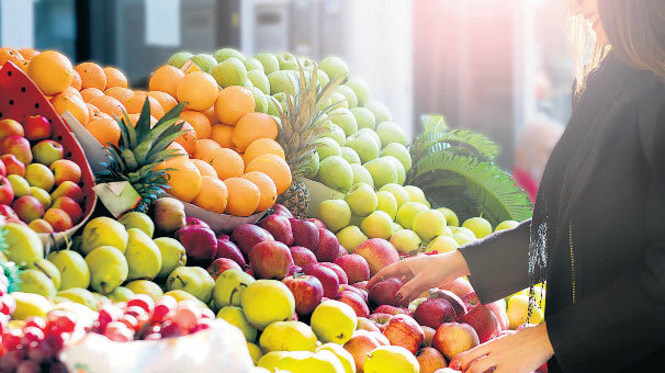 Meyve ve sebze uçuşa geçti